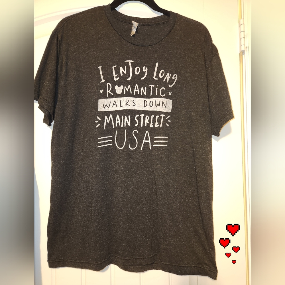 Disney Mainstreet t-shirt Large